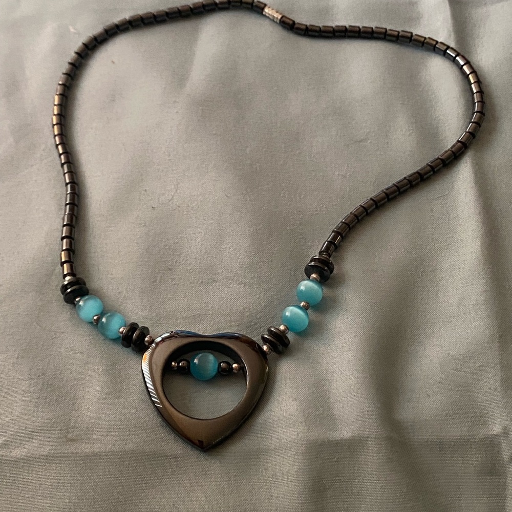 16” Hematite Necklace Heart Pendant 1.25” H With Aqua Blue Cat’s Eye Beads - Picture 2 of 4